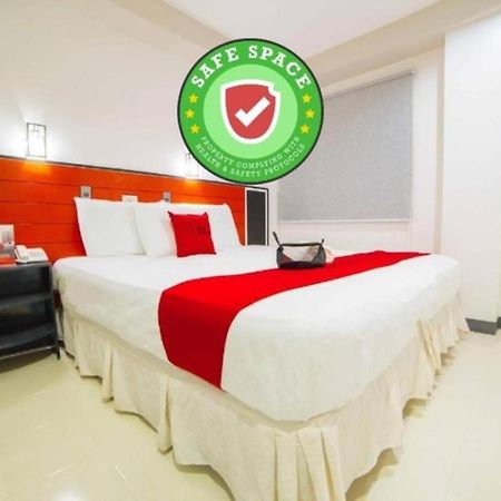 Reddoorz Plus Near San Pedro Cathedral Davao Exterior photo
