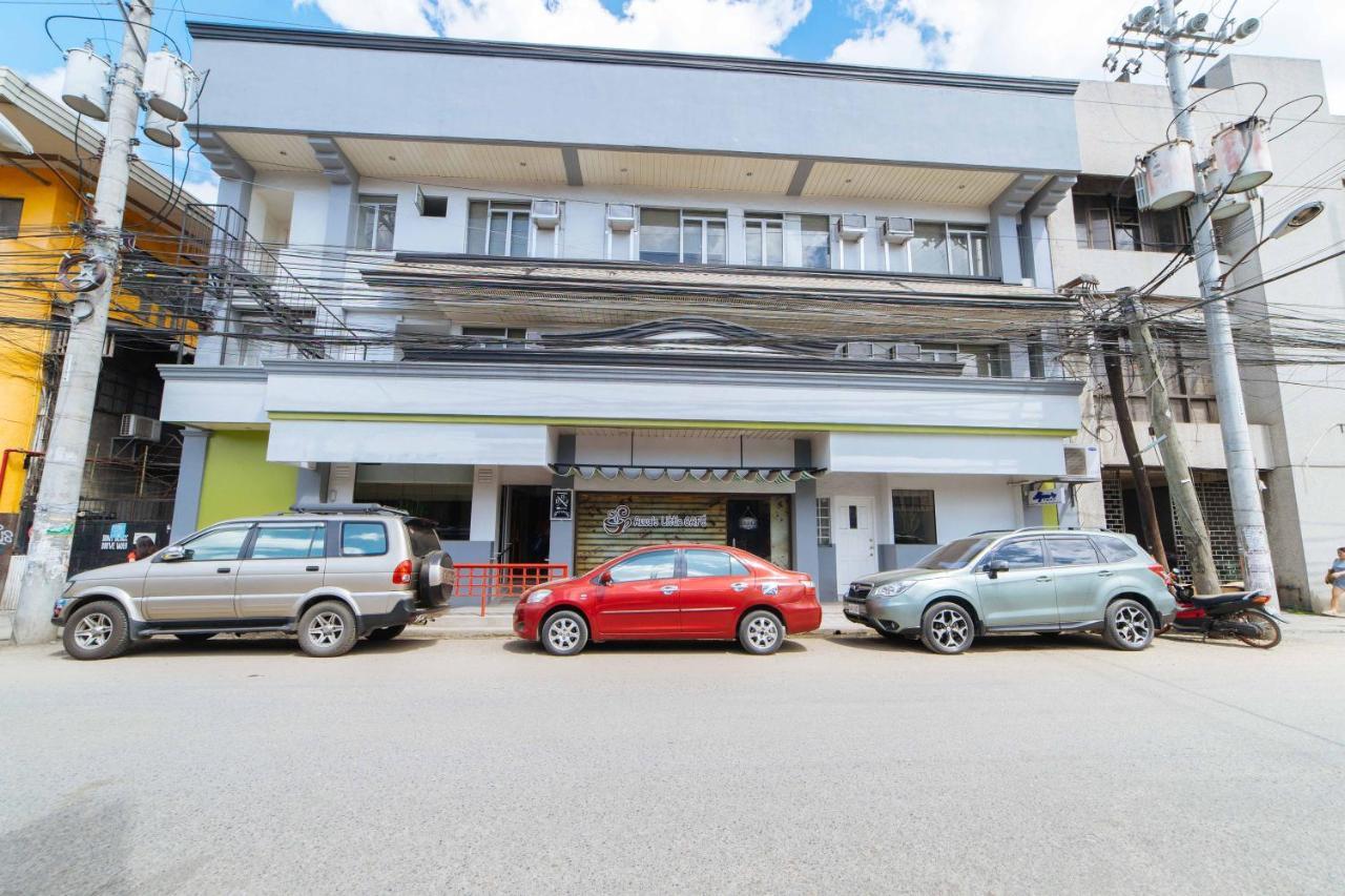 Reddoorz Plus Near San Pedro Cathedral Davao Exterior photo